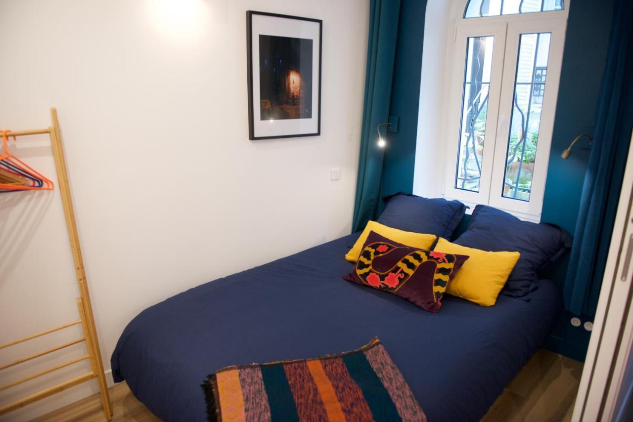 Charming Parisian Apartment With Air Conditioning - Climatisation & 2 Bedrooms - Batignolles Paris Bagian luar foto