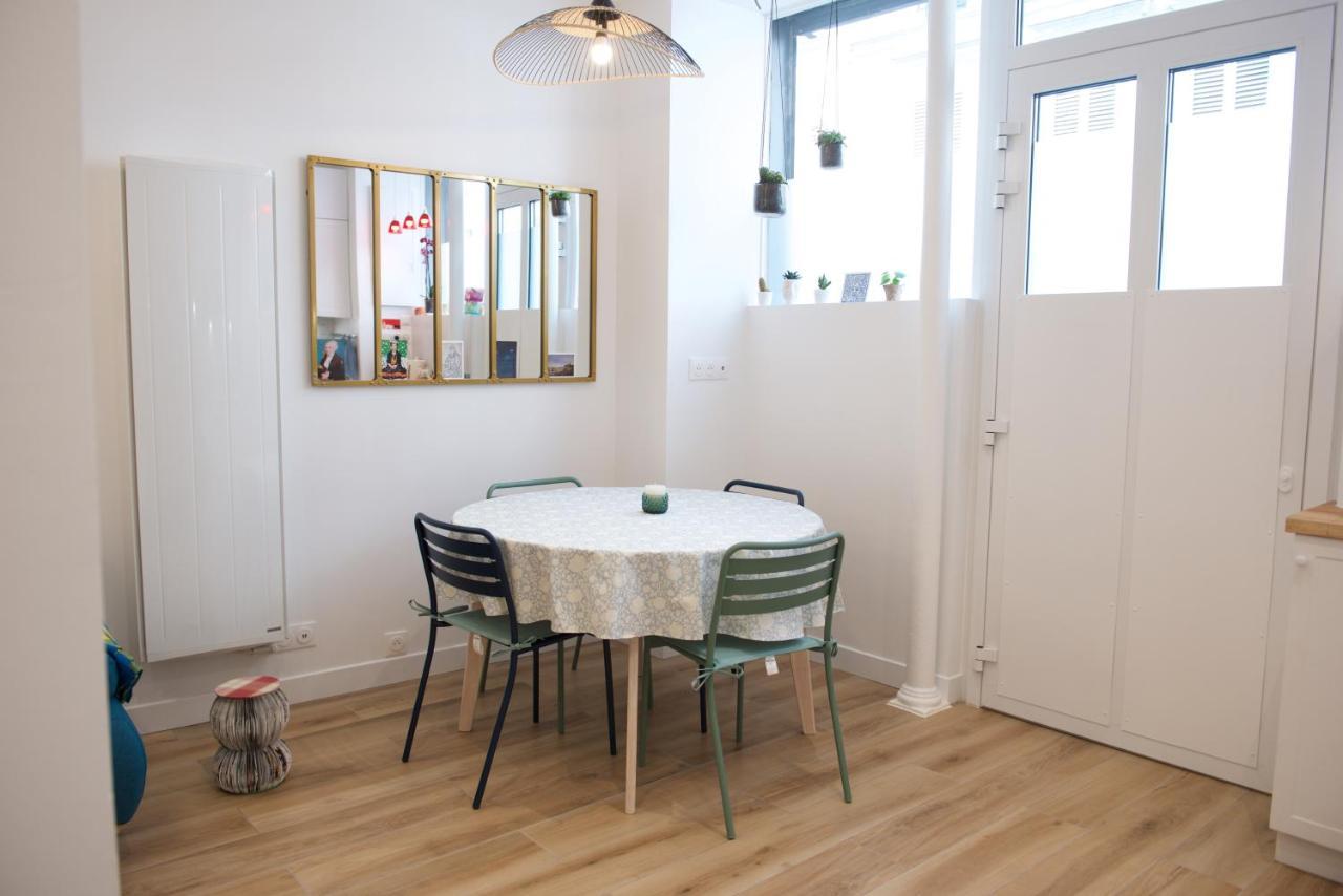 Charming Parisian Apartment With Air Conditioning - Climatisation & 2 Bedrooms - Batignolles Paris Bagian luar foto